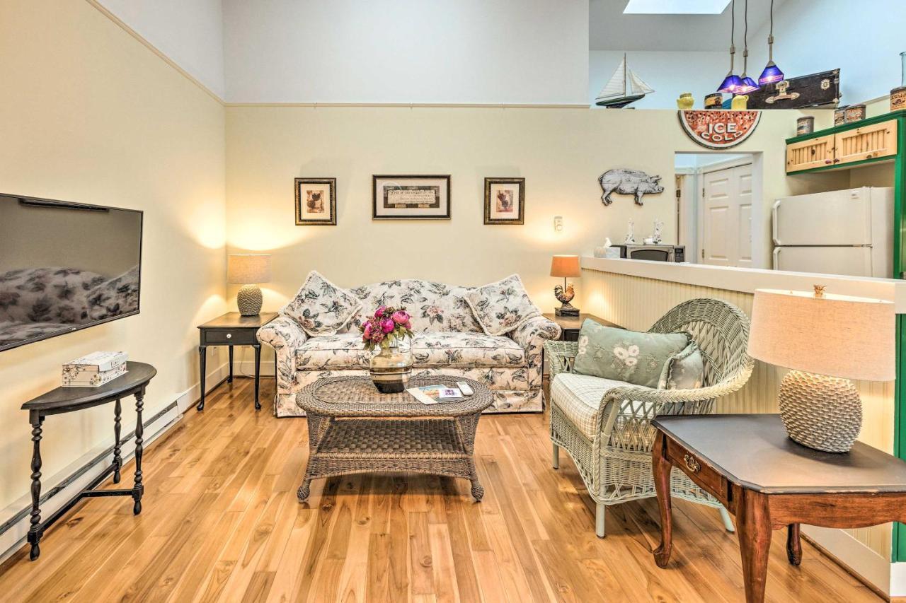 Couples Haven In Frankfort By Lake, Trails And Dtwn Bagian luar foto