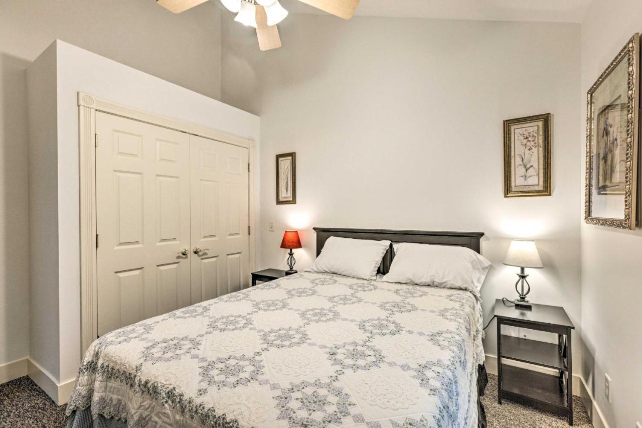 Couples Haven In Frankfort By Lake, Trails And Dtwn Bagian luar foto
