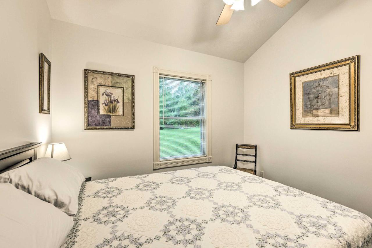 Couples Haven In Frankfort By Lake, Trails And Dtwn Bagian luar foto