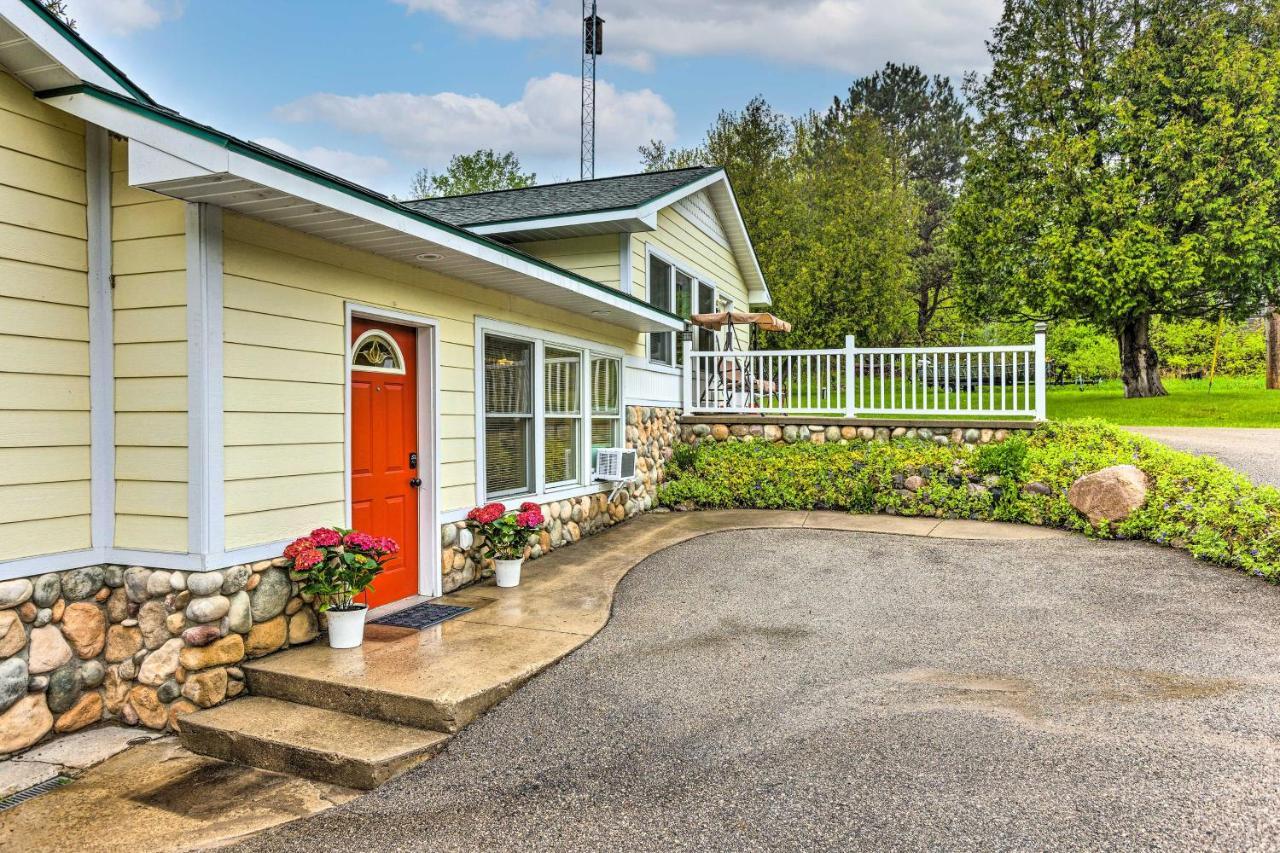 Couples Haven In Frankfort By Lake, Trails And Dtwn Bagian luar foto